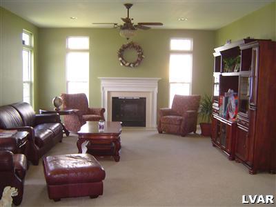 13 Upper Way Road Easton, PA 18045 - Photo 4 of 7 Gallery Image 4