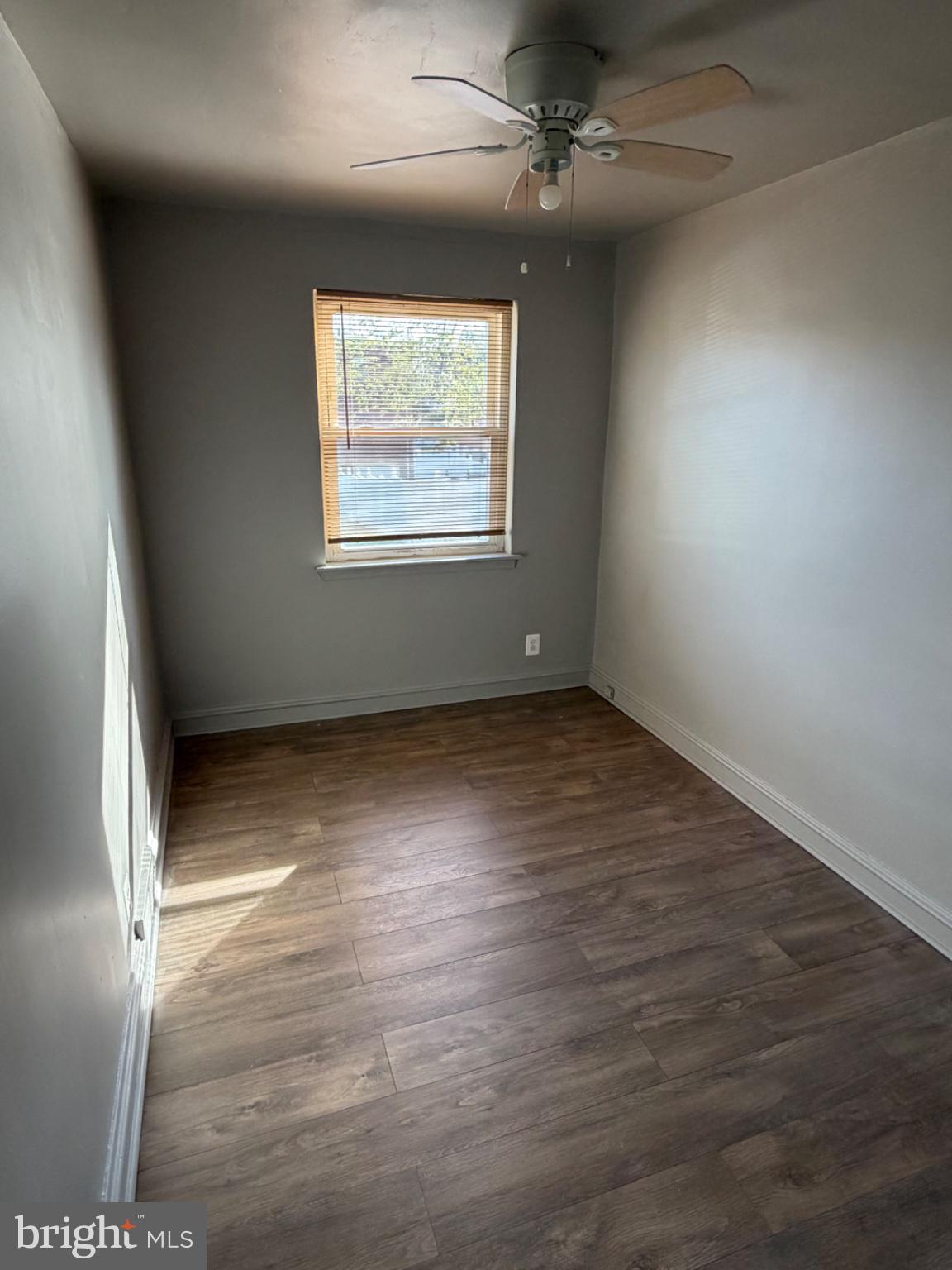 8300 Lynnewood Road Philadelphia, PA 19150 - Photo 4 of 11 Bright and airy room with natural light.