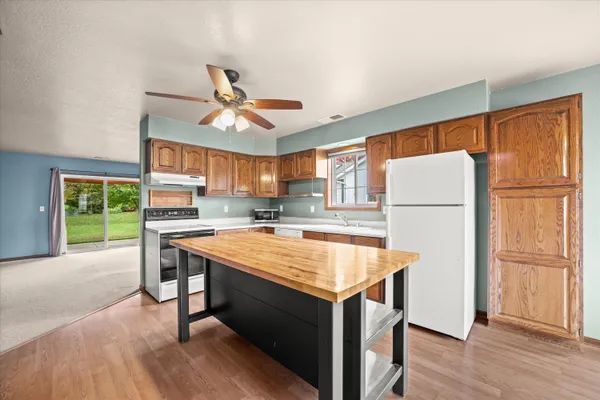 $310,000 | 6813 Diane Drive, Newburg, WI 53090