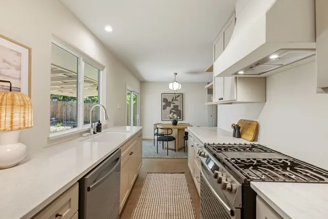 $2,590 | 1114 Stoneoak Lane, Austin, TX 78745