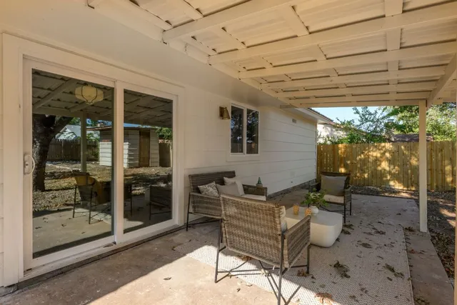 $2,590 | 1114 Stoneoak Lane, Austin, TX 78745