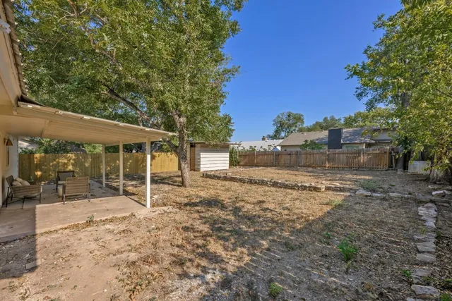 $2,590 | 1114 Stoneoak Lane, Austin, TX 78745