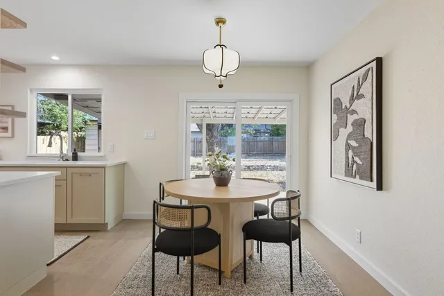 $2,590 | 1114 Stoneoak Lane, Austin, TX 78745