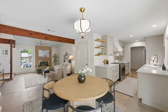 $2,590 | 1114 Stoneoak Lane, Austin, TX 78745