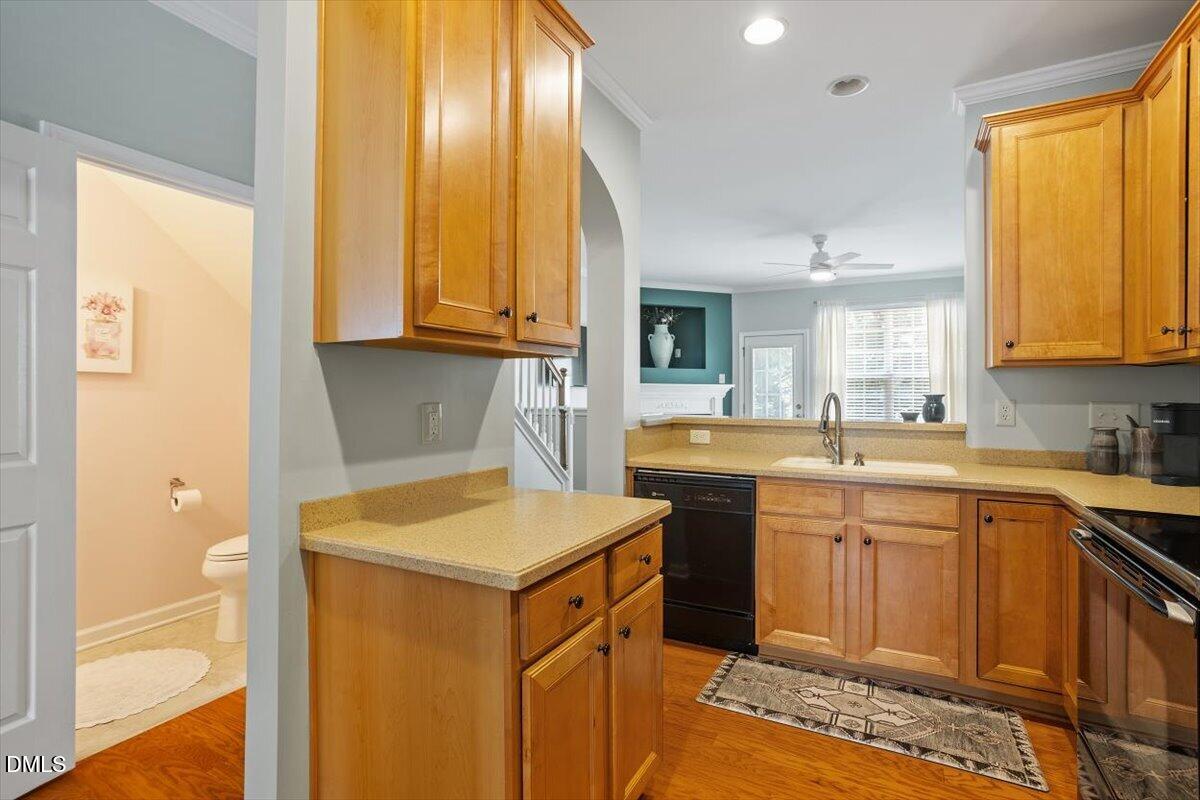 7837 Spungold Street Raleigh, NC 27617 - Photo 11 of 33 7837 Spungold - Kitchen
