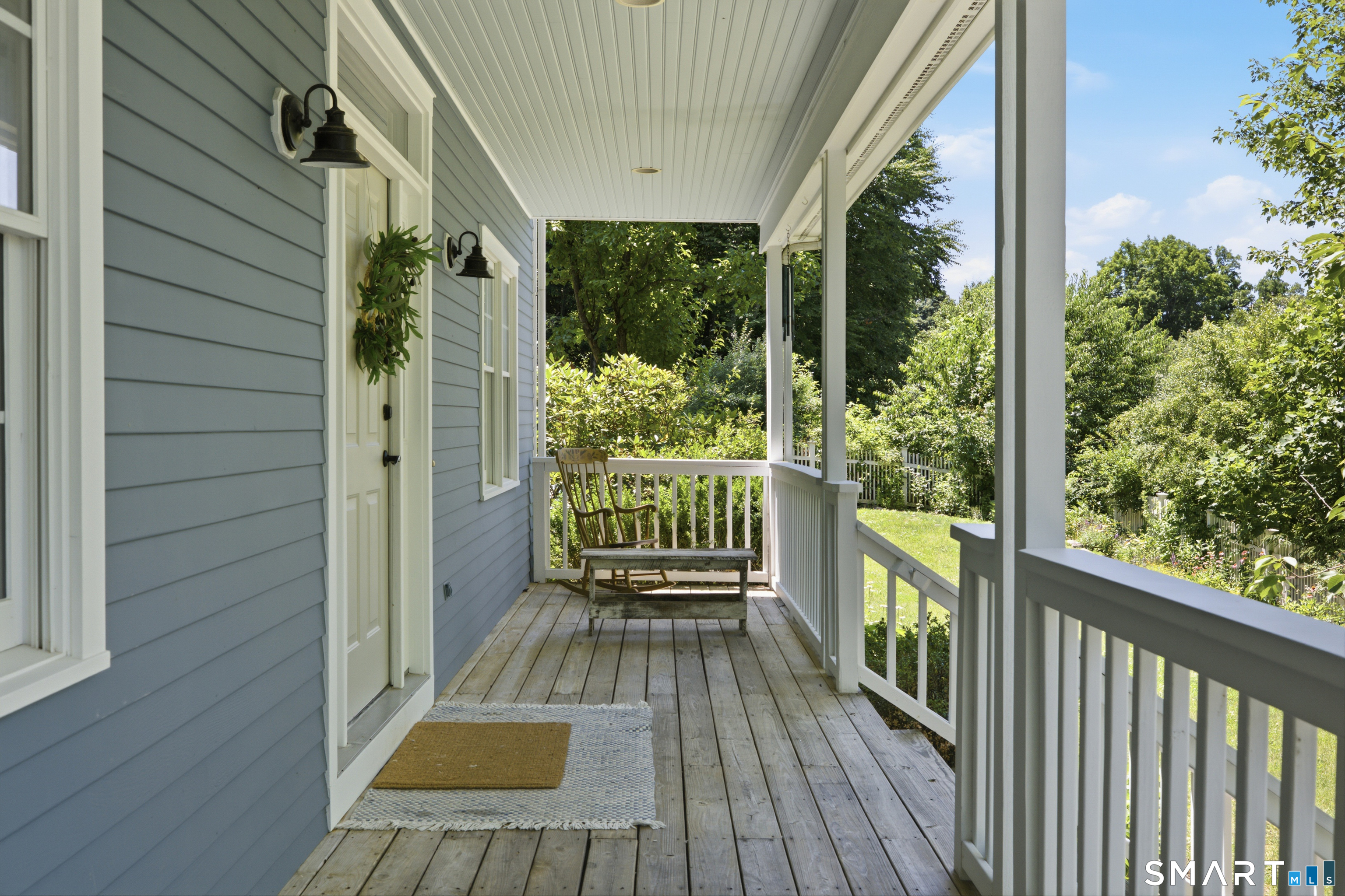 15 Mountain Manor Road Newtown, CT 06482 - Photo 4 of 28