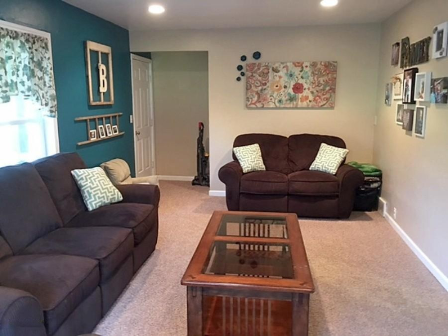 5125 Blackmer Road Ravenna, MI 49451 - Photo 3 of 33 Living Rm 1