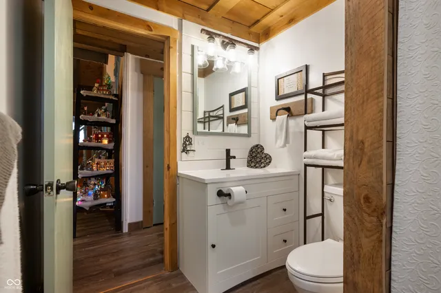 $440,000 | 7381 South State Road 101, Liberty, IN 47353