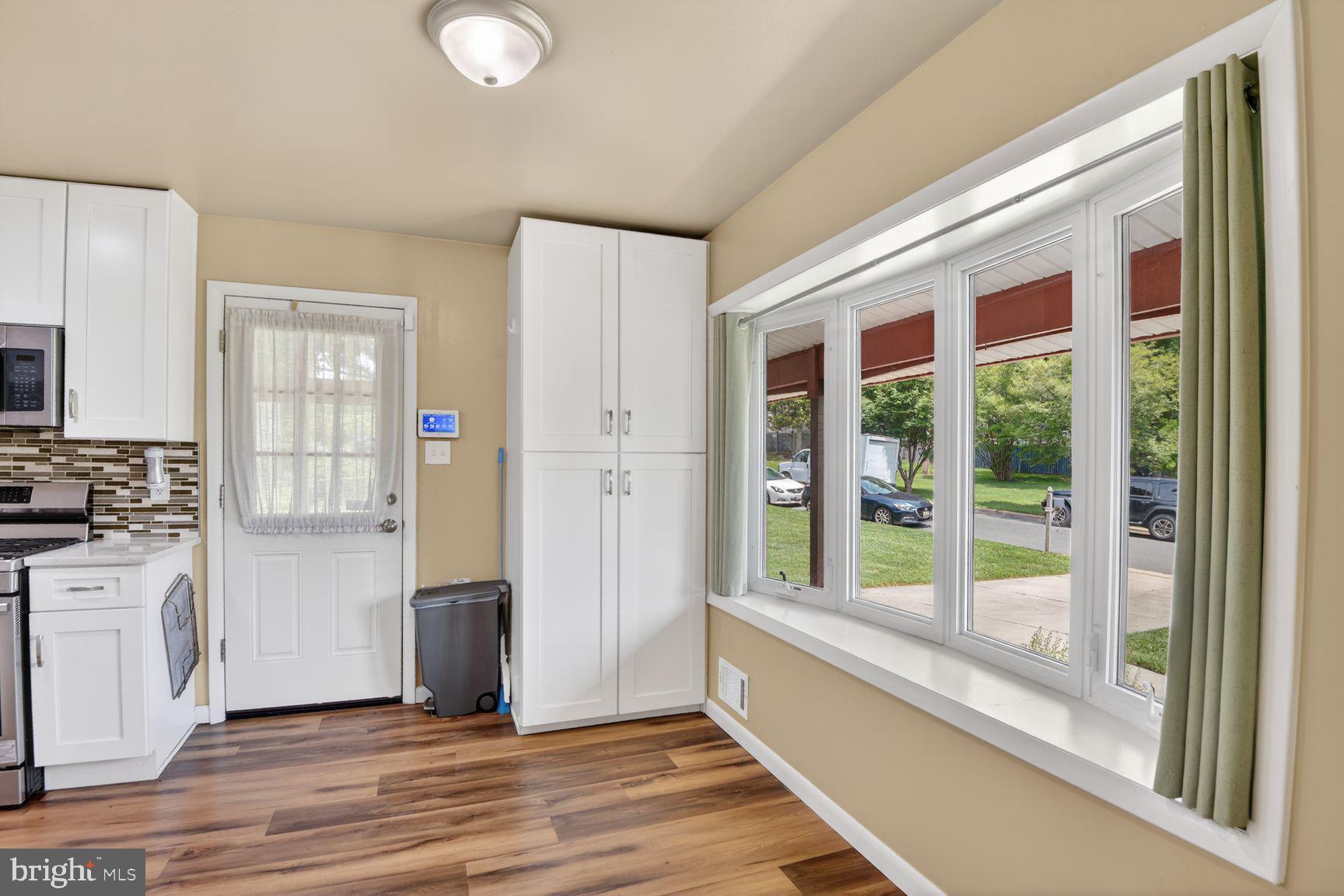 15800 Kerr Road Laurel, MD 20707 - Photo 10 of 58 Bright Sun Filled Breakfast Room