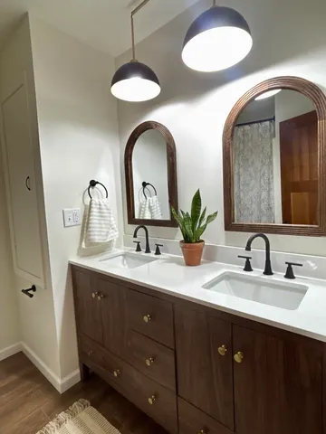 $225,000 | 112 Donoho Drive, Salem, IL 62881