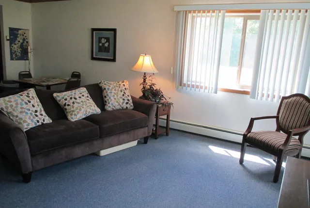 $797 | 107 Edgewood Street, New York Mills, MN 56567