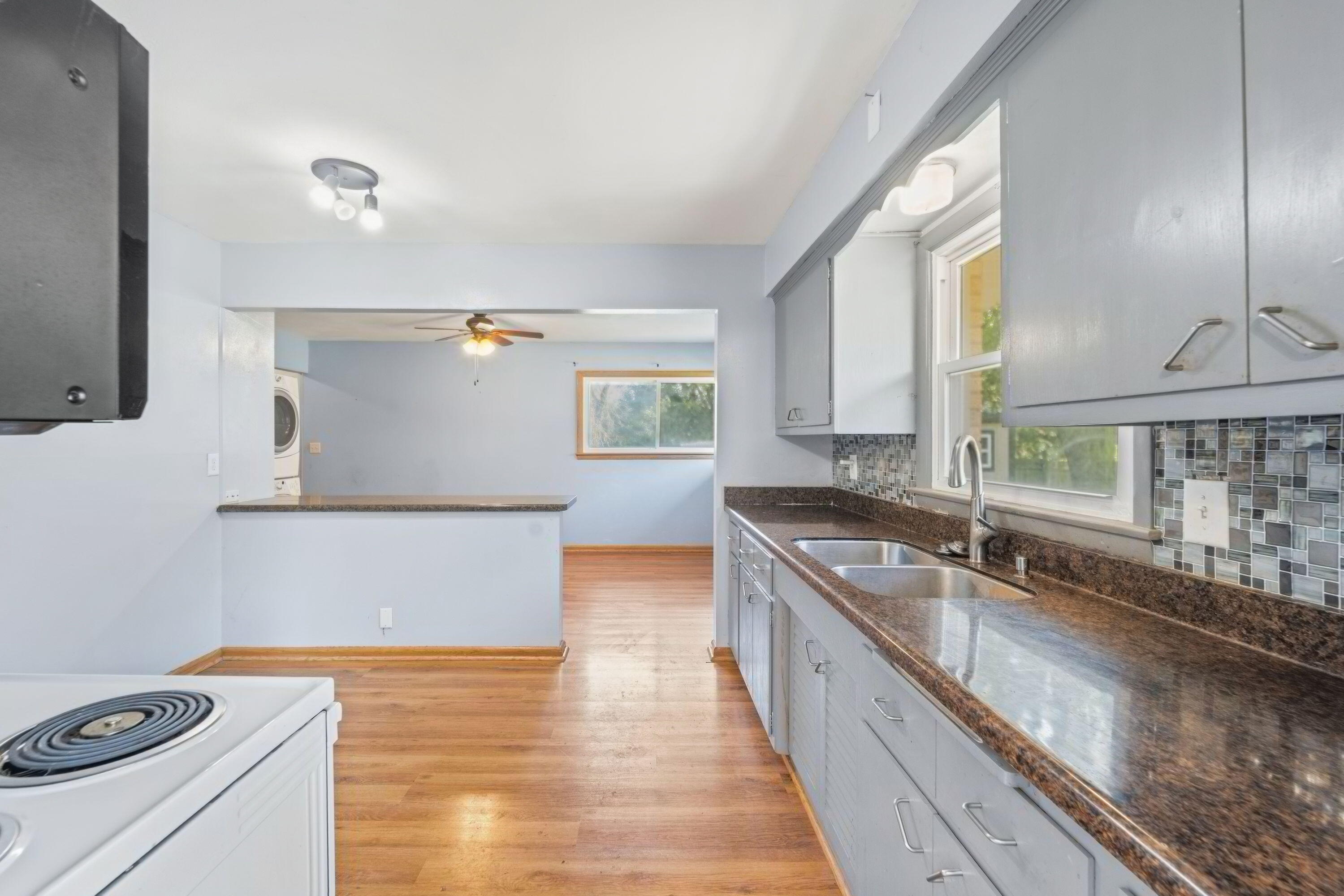 11801 West Appleton Avenue Milwaukee, WI 53224 - Photo 8 of 26 Kitchen v2