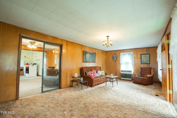 $250,000 | 427 Cove Creek Road, Roan Mountain, TN 37687