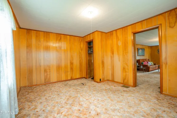 $250,000 | 427 Cove Creek Road, Roan Mountain, TN 37687