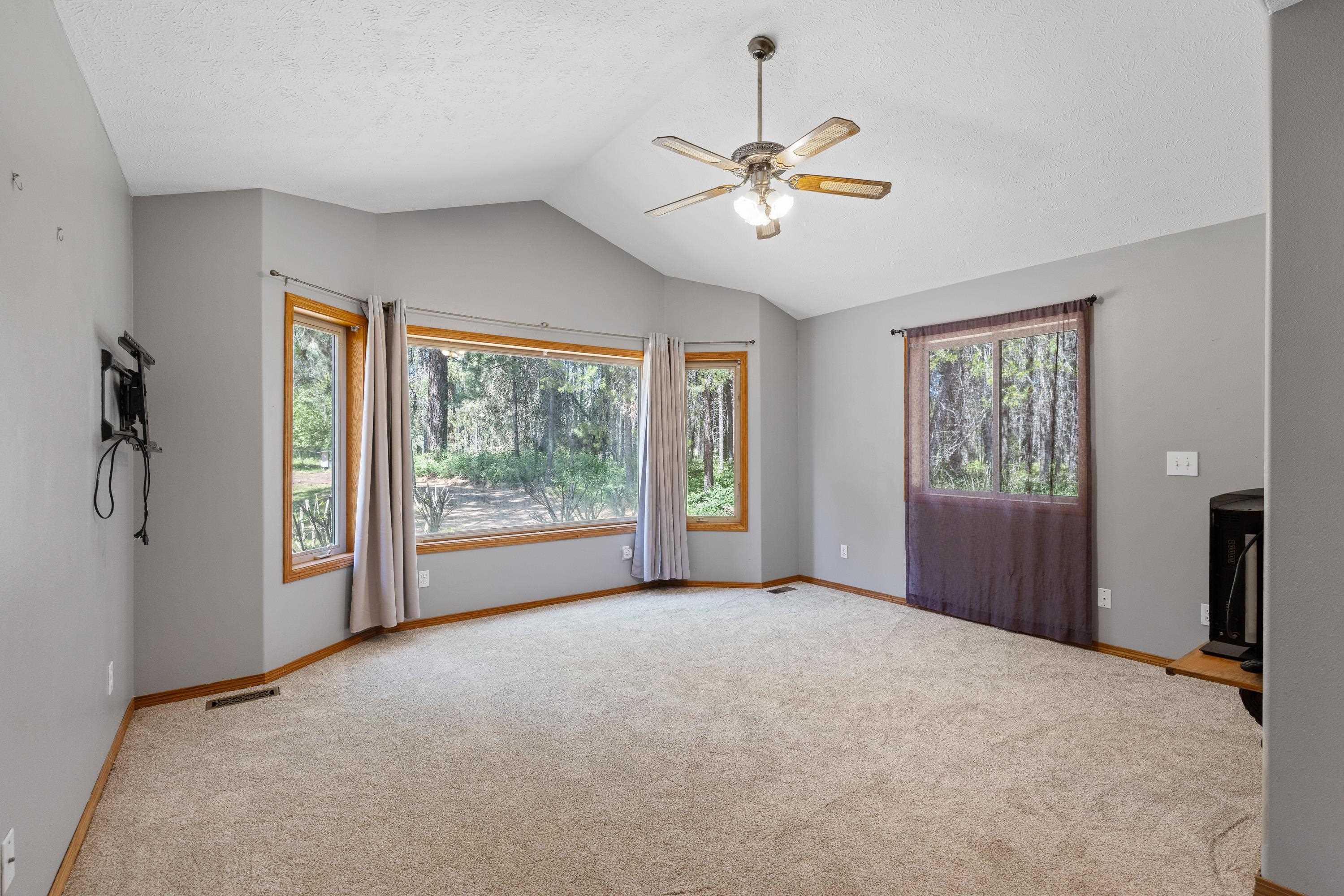 28310 North Short Road Deer Park, WA 99006 - Photo 13 of 47