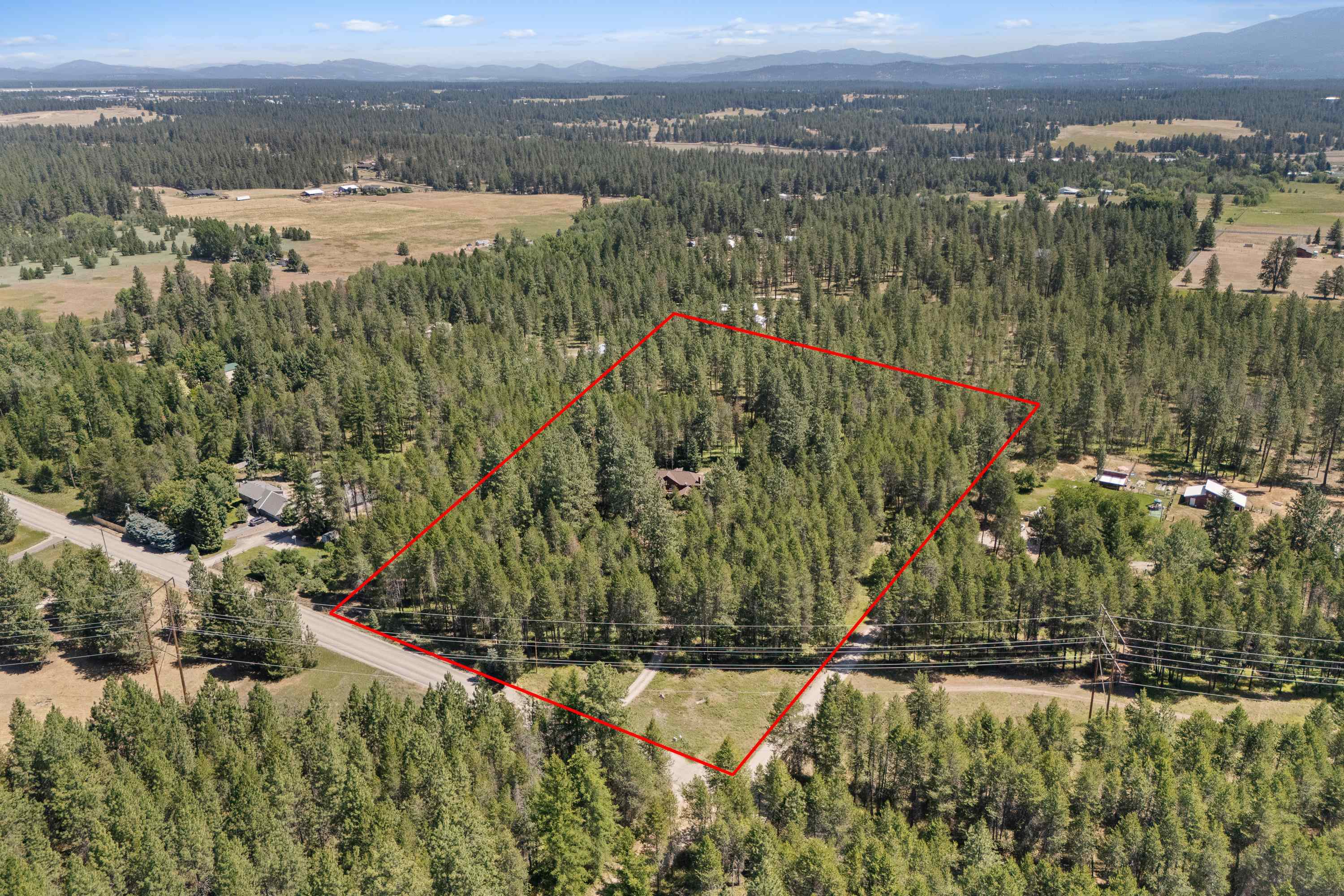 28310 North Short Road Deer Park, WA 99006 - Photo 2 of 47