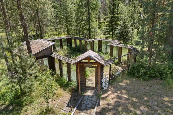 $695,000 | 28310 North Short Road, Deer Park, WA 99006