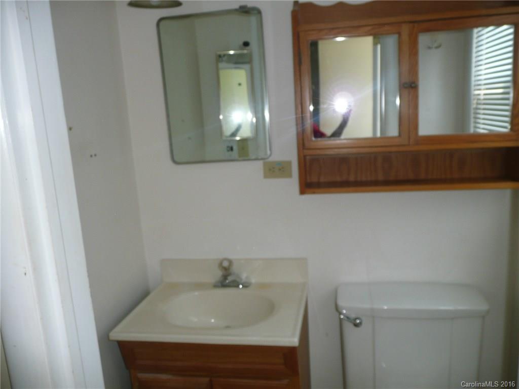 9 North Pershing Road Asheville, NC 28805 - Photo 11 of 14 Gallery Image 11