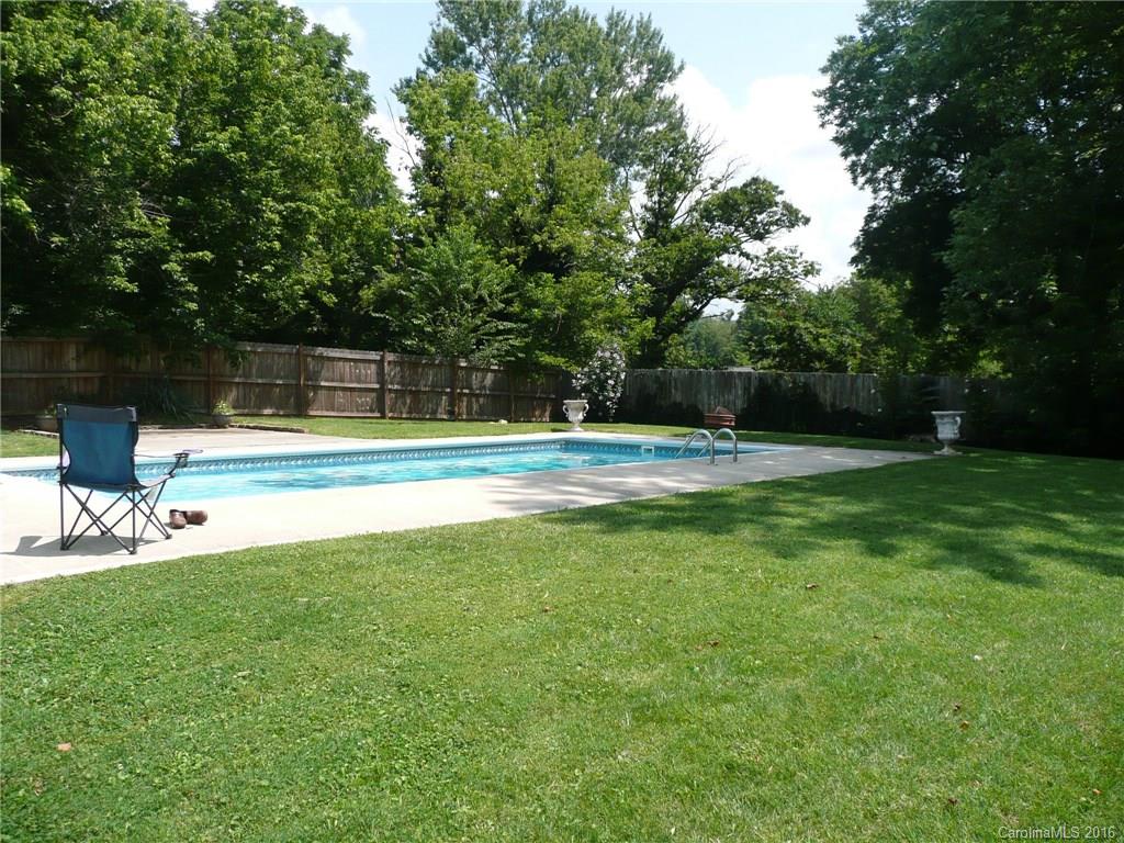 9 North Pershing Road Asheville, NC 28805 - Photo 3 of 14 Gallery Image 3