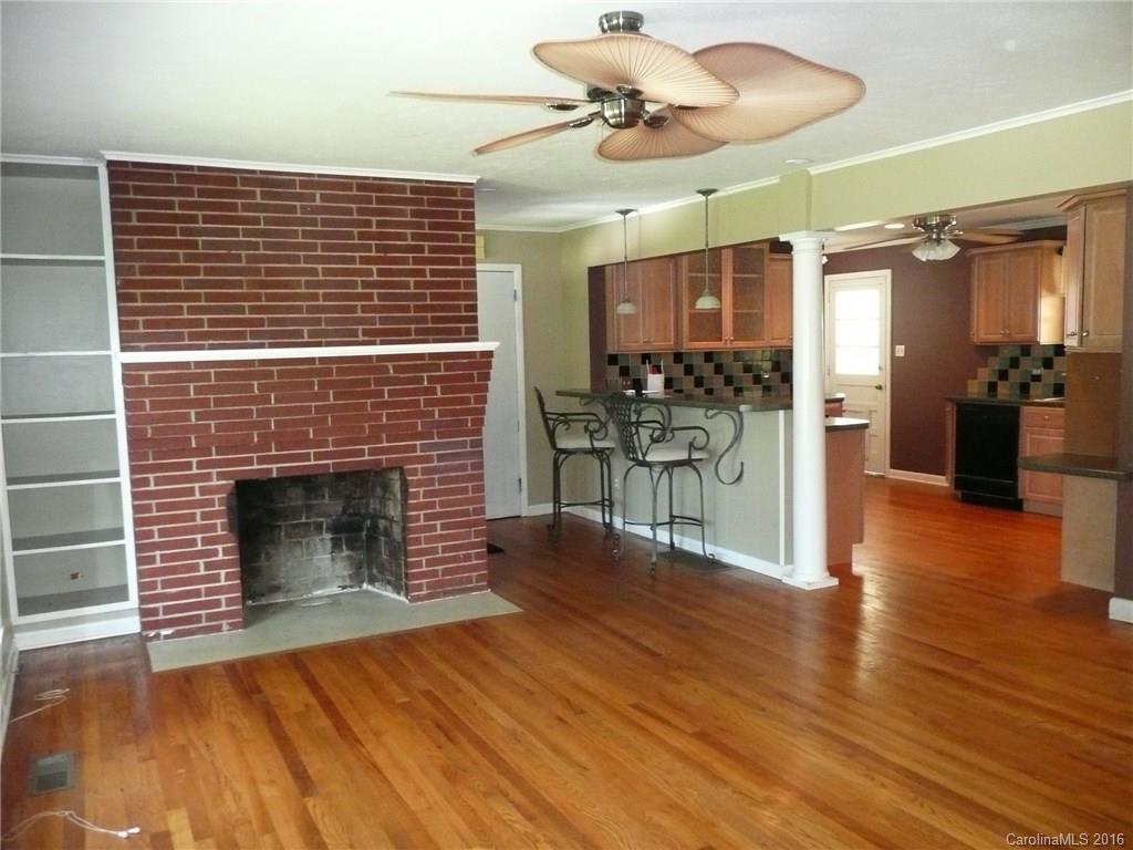 9 North Pershing Road Asheville, NC 28805 - Photo 6 of 14 Gallery Image 6
