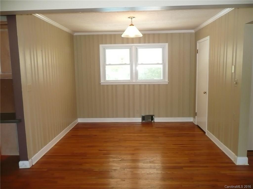 9 North Pershing Road Asheville, NC 28805 - Photo 7 of 14 Gallery Image 7