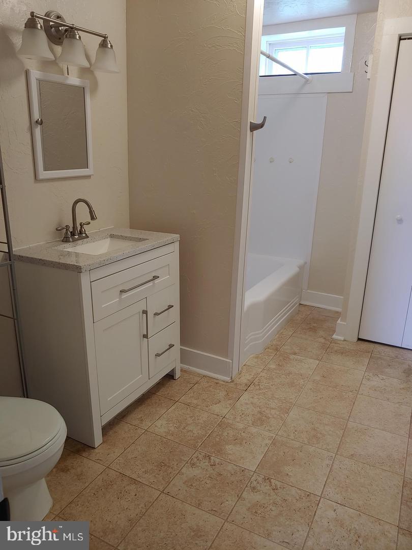 1001 Fairfield Station Road Fairfield, PA 17320 - Photo 10 of 16 1st Floor Bath