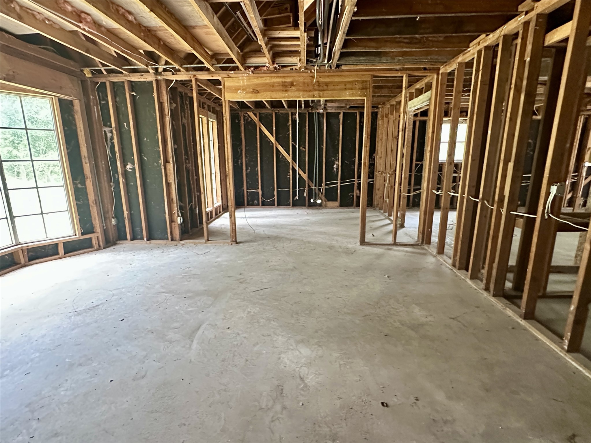 37402 Robin George Trail Magnolia, TX 77354 - Photo 8 of 42 Living room.