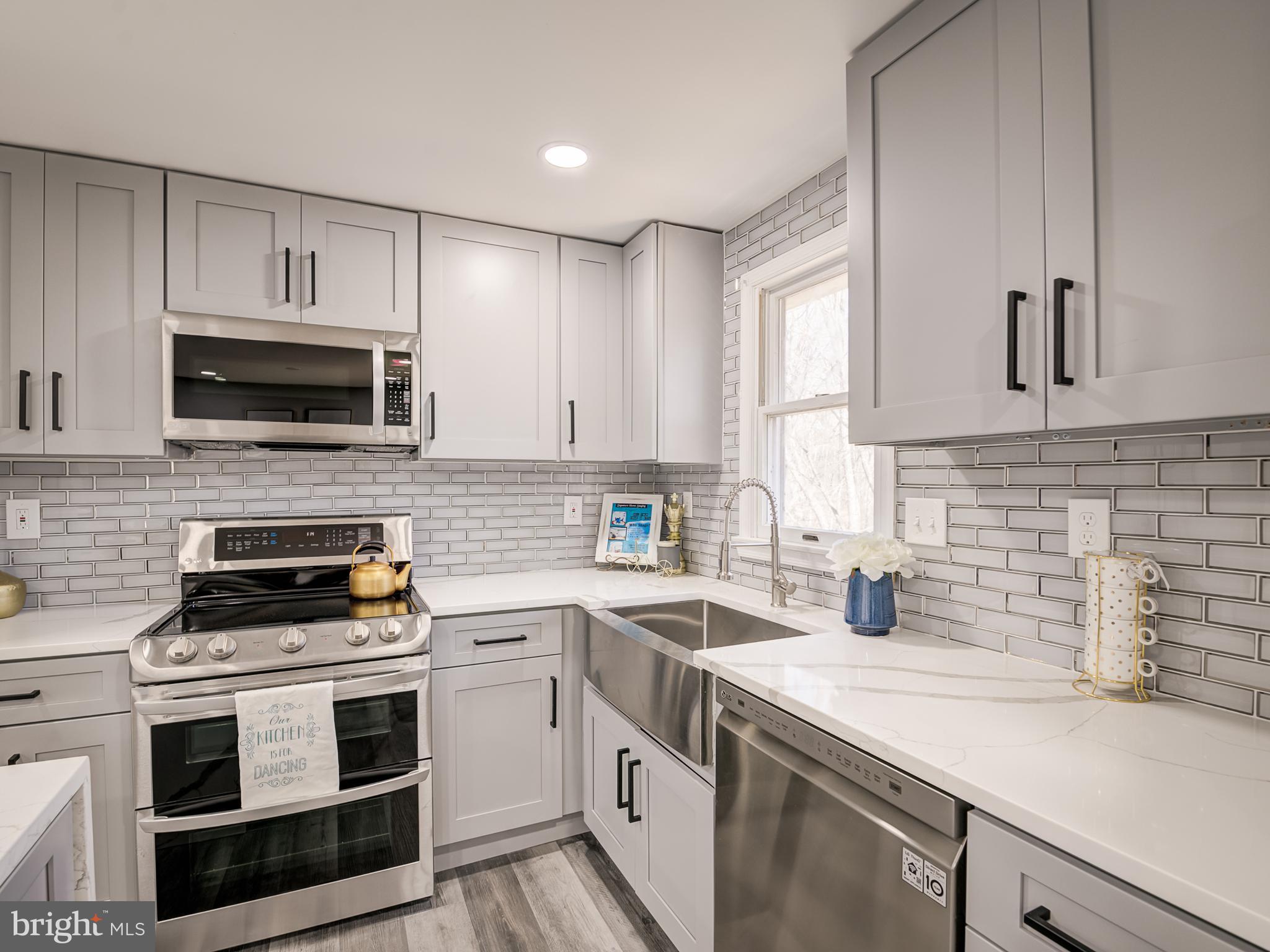 10814 Oldfield Drive Reston, VA 20191 - Photo 21 of 77