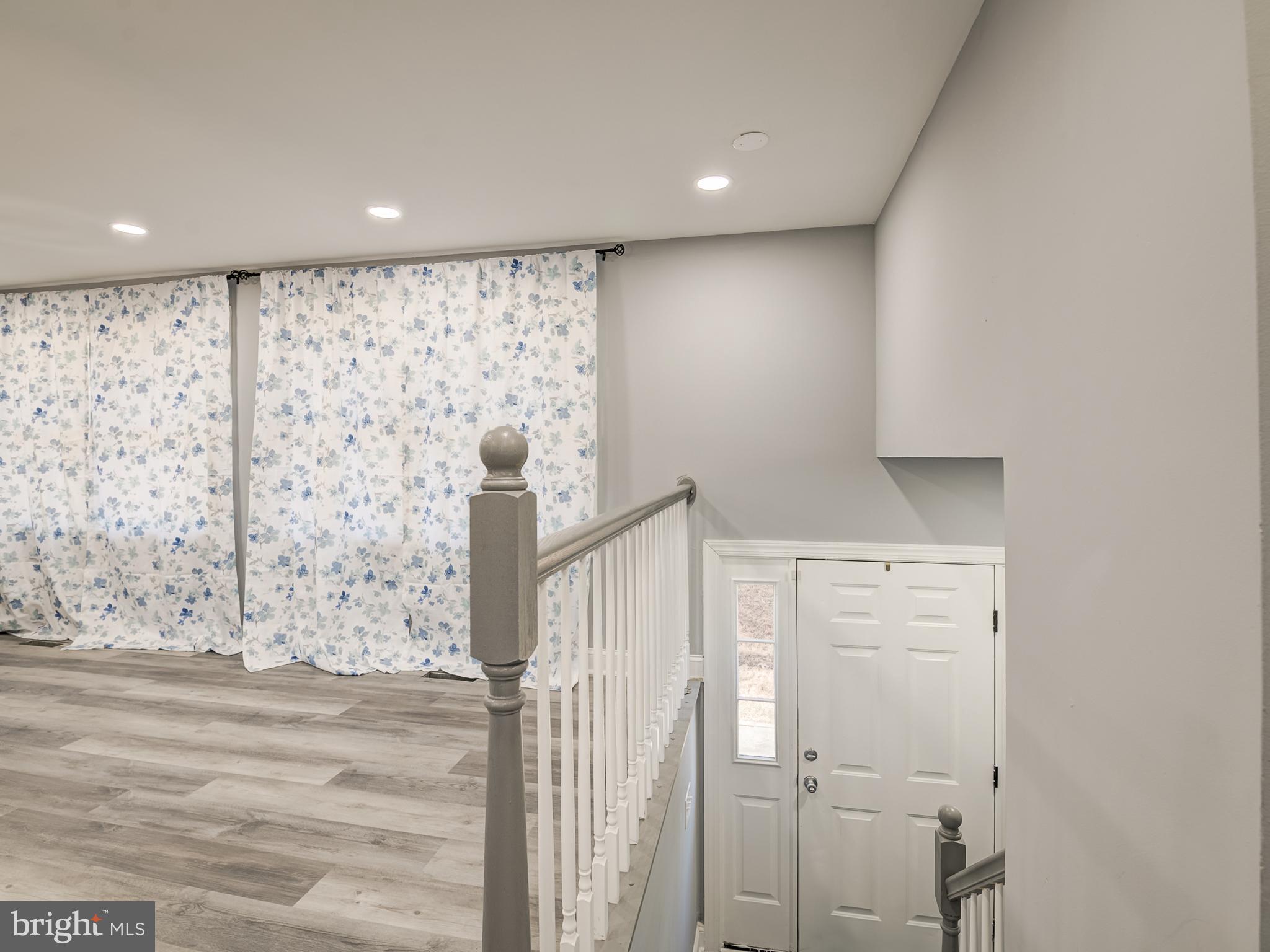 10814 Oldfield Drive Reston, VA 20191 - Photo 7 of 77