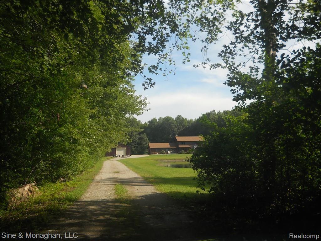 9355 Phelps Road Algonac, MI 48001 - Photo 2 of 89 DSCN0521.JPG