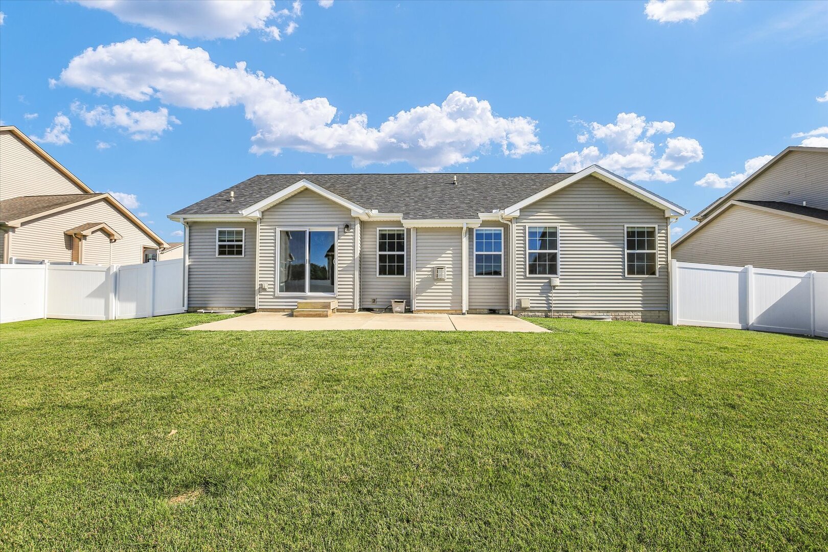 1618 Hunters Ridge Court Mahomet, IL 61853 - Photo 37 of 45