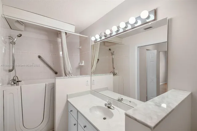 $199,950 | 3910 Northeast 22nd Lane, Ocala, FL 34470