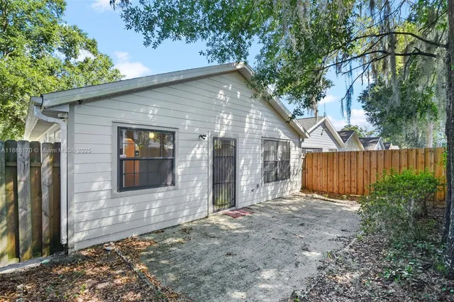 $199,950 | 3910 Northeast 22nd Lane, Ocala, FL 34470