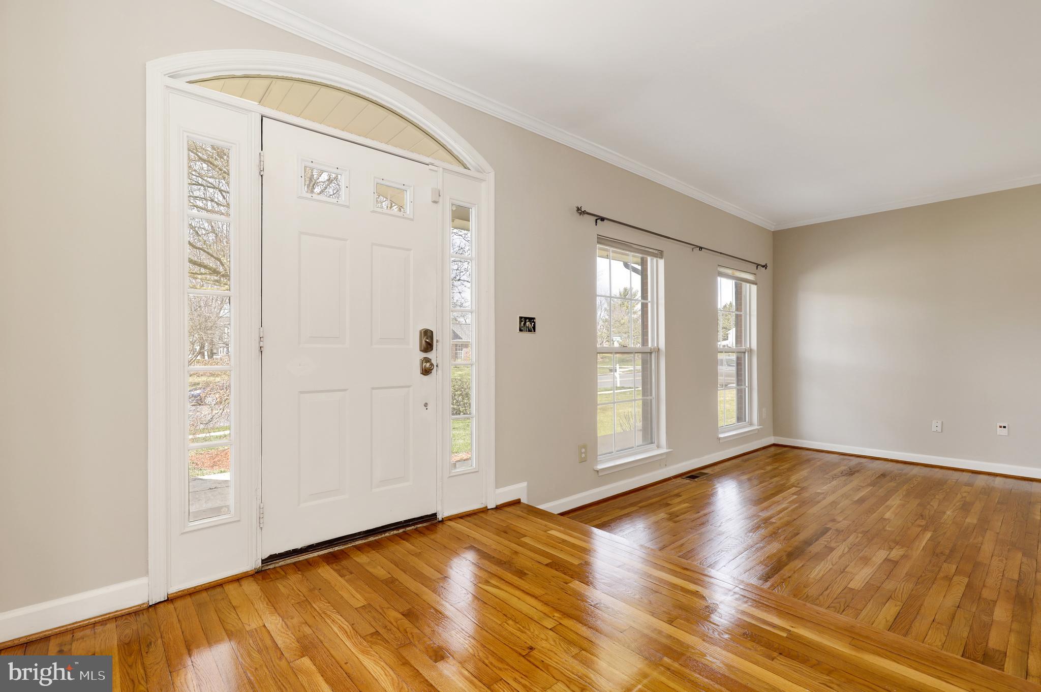 5317 Kingsbrook Drive Frederick, MD 21703 - Photo 3 of 50