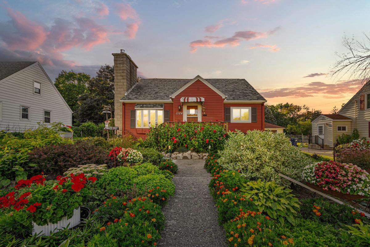 1124 8th Avenue Southwest Faribault, MN 55021 - Photo 1 of 57