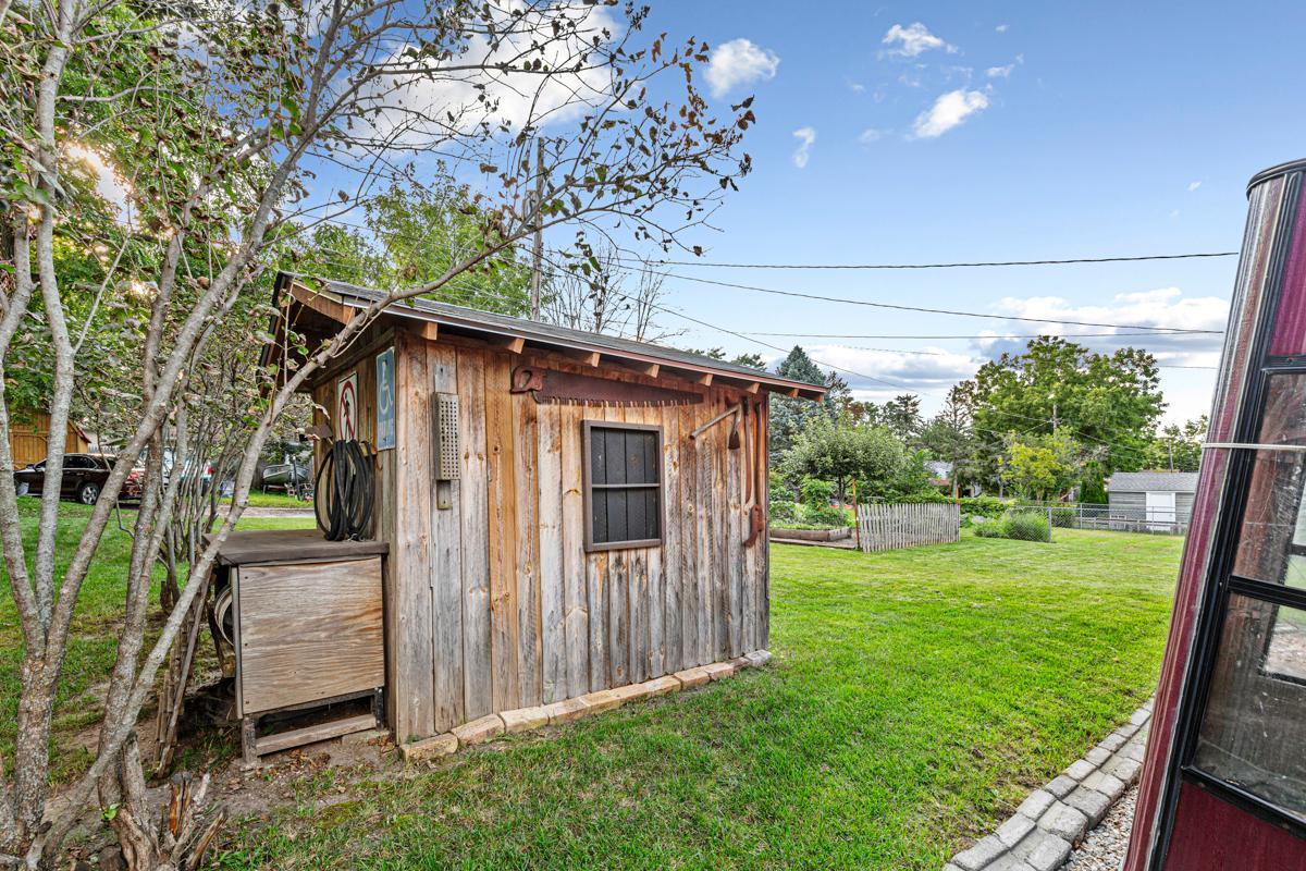 1124 8th Avenue Southwest Faribault, MN 55021 - Photo 14 of 57
