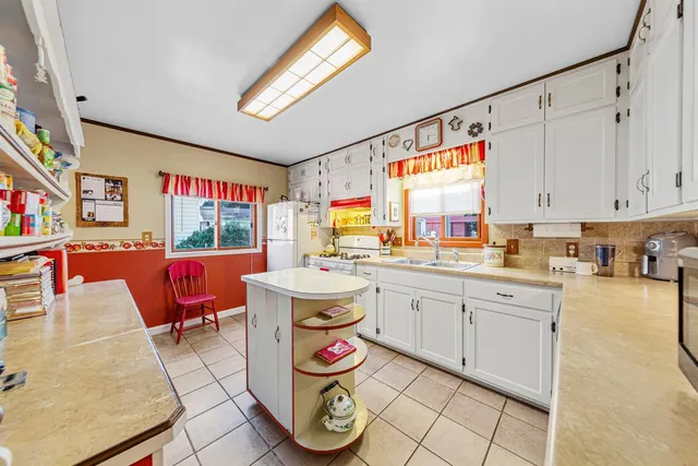 $269,900 | 1124 8th Avenue Southwest, Faribault, MN 55021