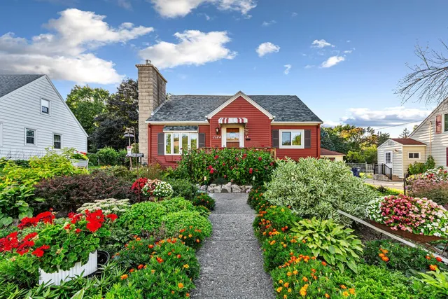 $269,900 | 1124 8th Avenue Southwest, Faribault, MN 55021