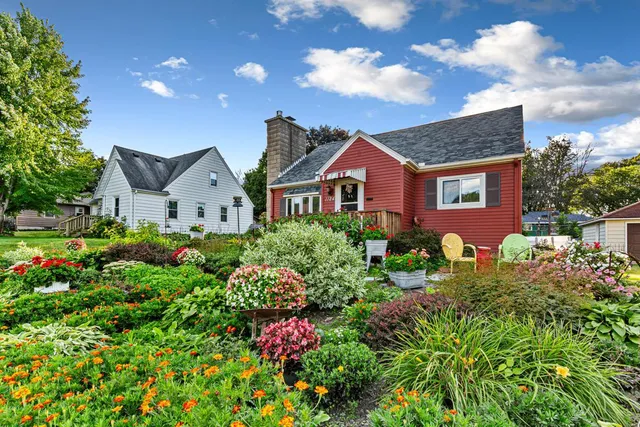 $269,900 | 1124 8th Avenue Southwest, Faribault, MN 55021