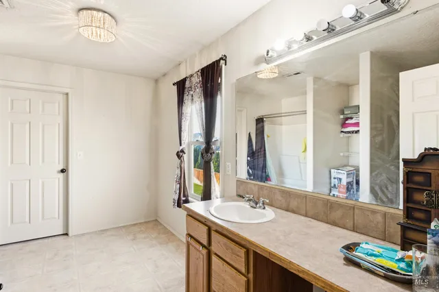 $475,000 | 23 North Amanda Drive, Nampa, ID 83651