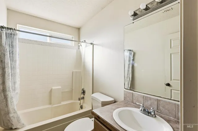 $475,000 | 23 North Amanda Drive, Nampa, ID 83651