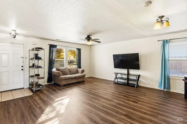 $475,000 | 23 North Amanda Drive, Nampa, ID 83651