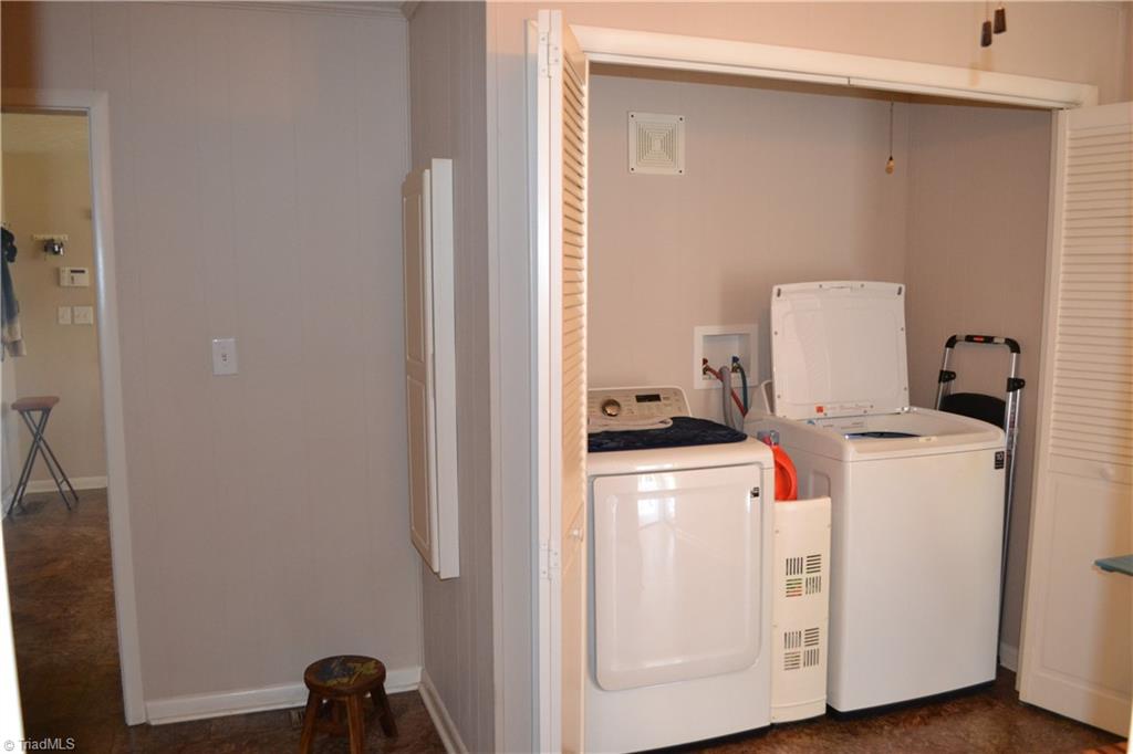 208 Twin Springs Road Mayodan, NC 27027 - Photo 20 of 31