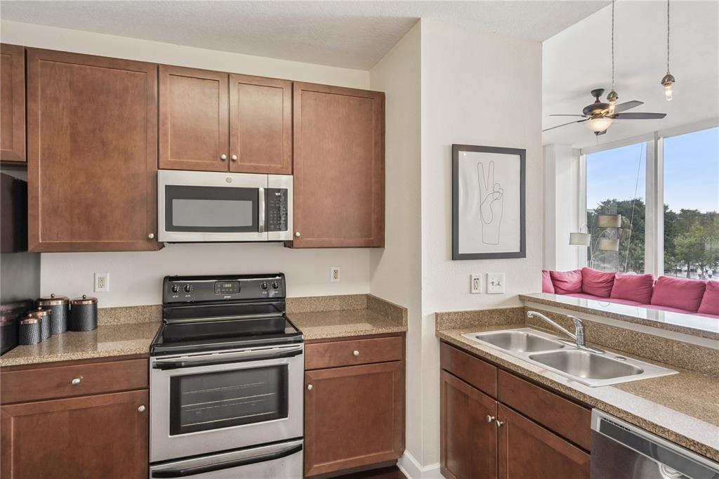 151 East Washington Street, Unit PH3A Orlando, FL 32801 - Photo 14 of 30