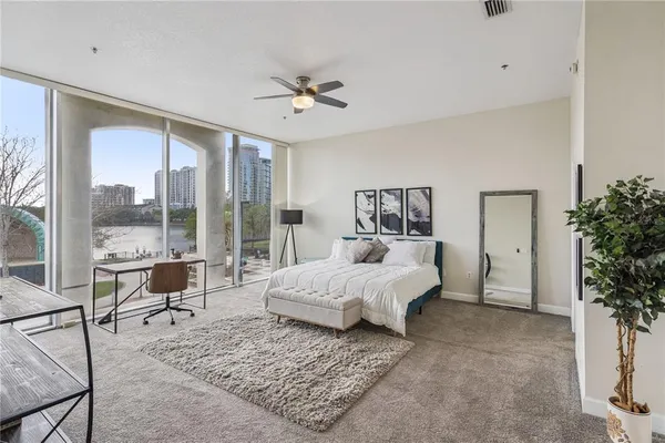 $3,000 | 151 East Washington Street, Unit PH3A, Orlando, FL 32801