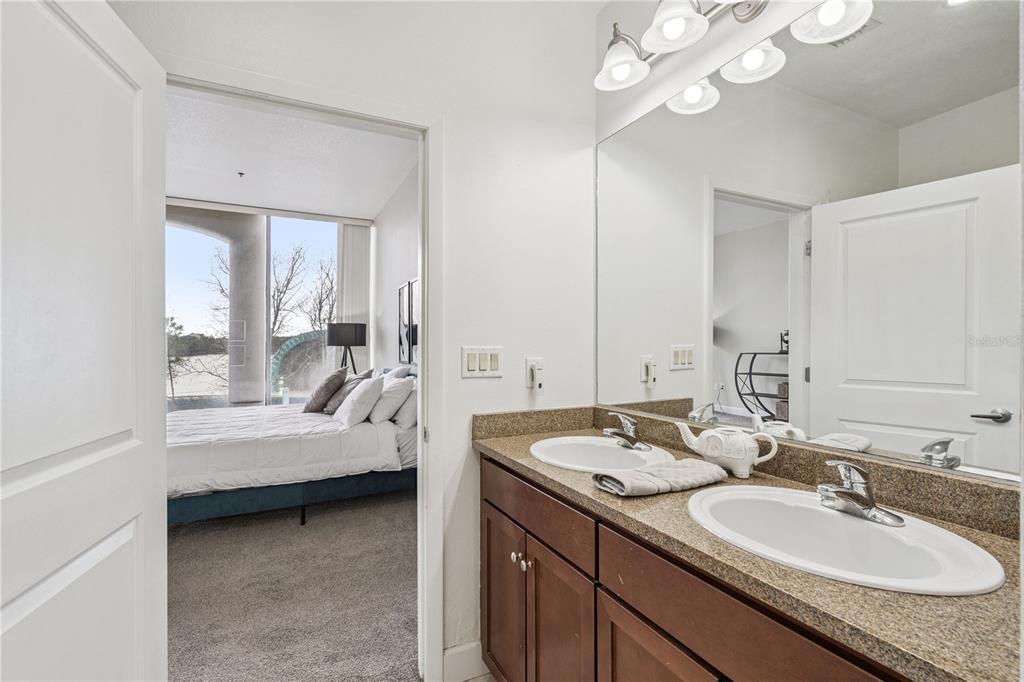 151 East Washington Street, Unit PH3A Orlando, FL 32801 - Photo 19 of 30