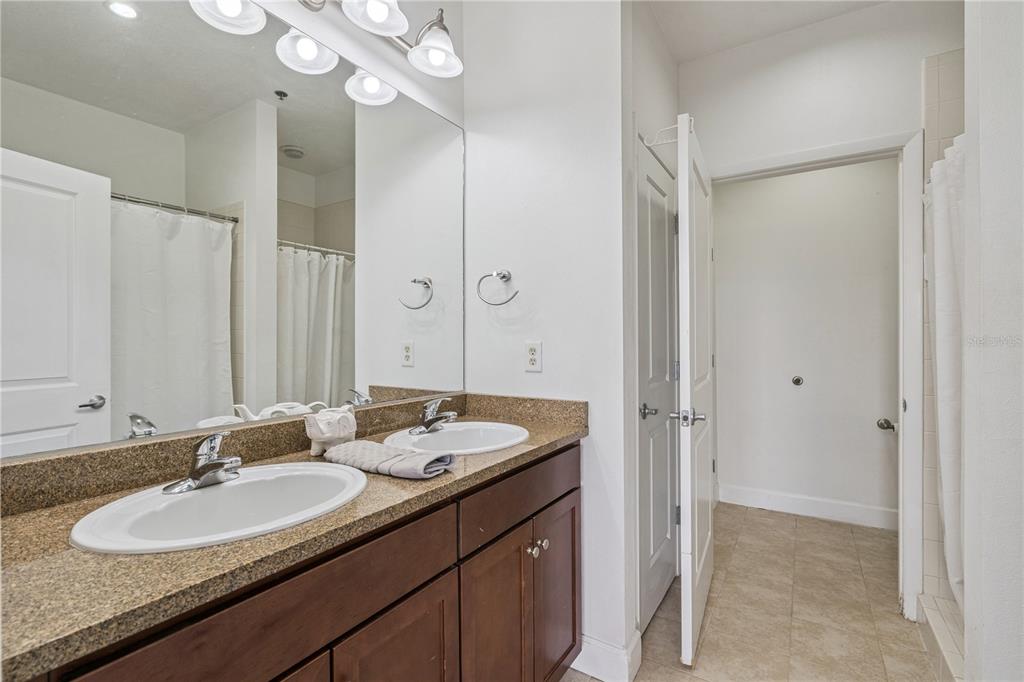 151 East Washington Street, Unit PH3A Orlando, FL 32801 - Photo 20 of 30