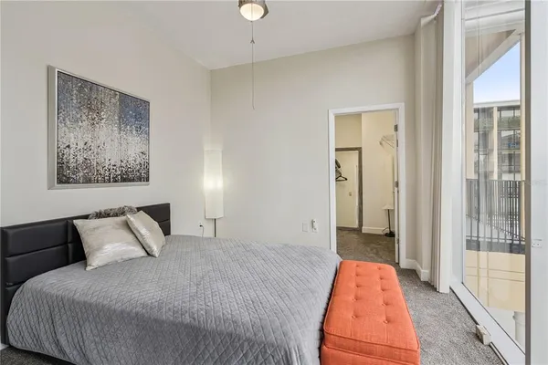 $3,000 | 151 East Washington Street, Unit PH3A, Orlando, FL 32801