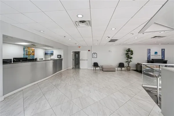 $3,000 | 151 East Washington Street, Unit PH3A, Orlando, FL 32801