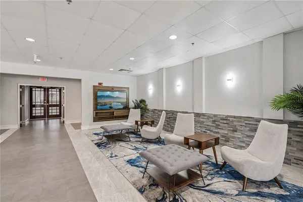 $3,000 | 151 East Washington Street, Unit PH3A, Orlando, FL 32801